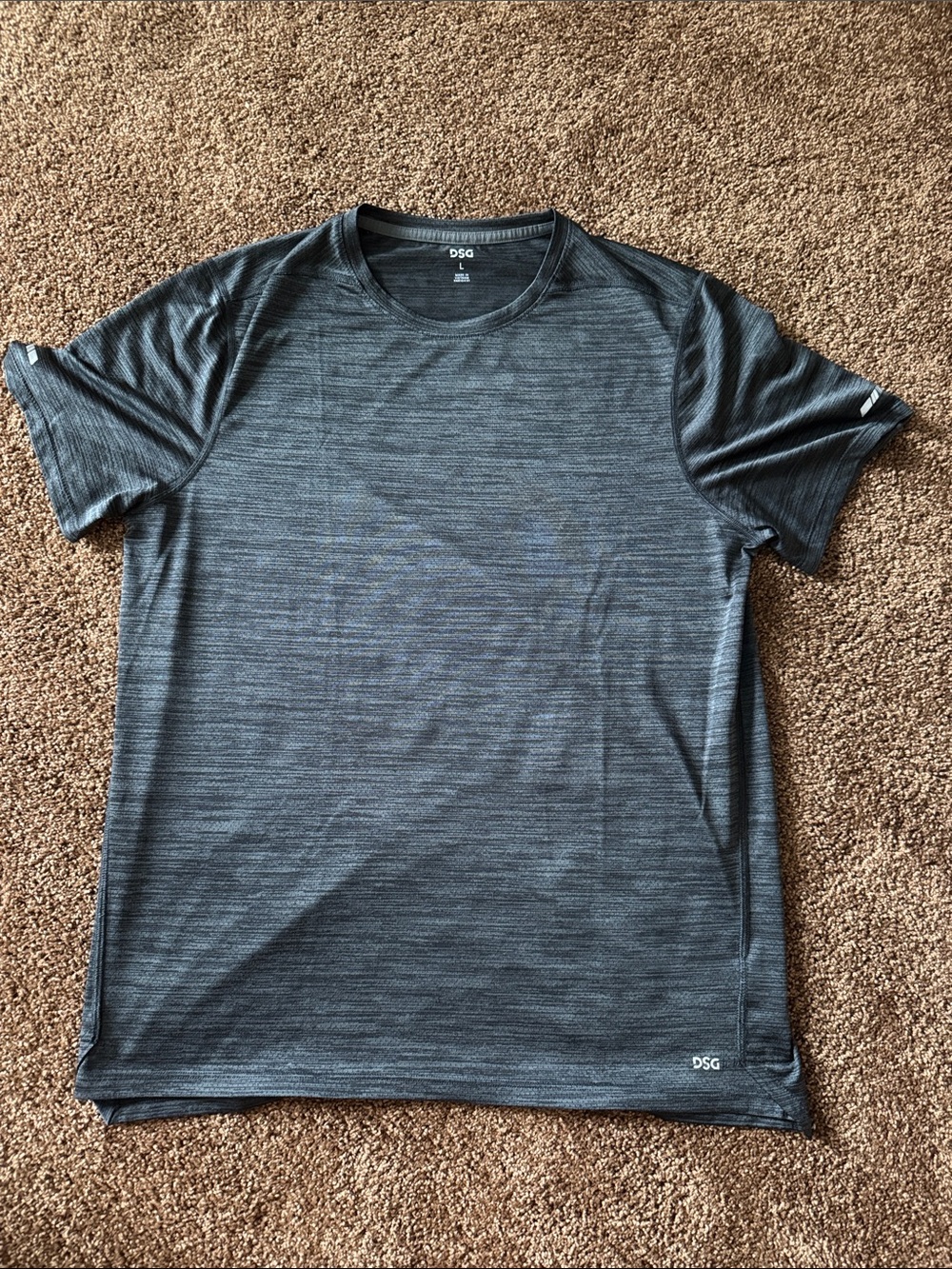 DSG Men's Dark Gray Heather Performance Short Sleeve Tee